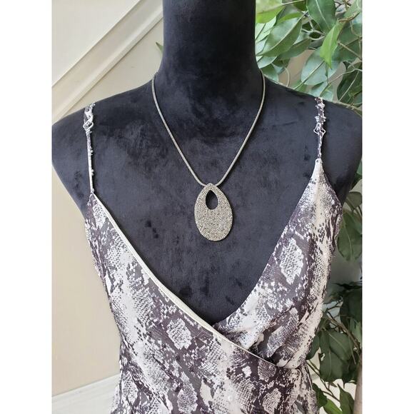 Altar'd State Knee Length Dress Women Medium Multi Snake Print Adjustable V Neck - Picture 2 of 12